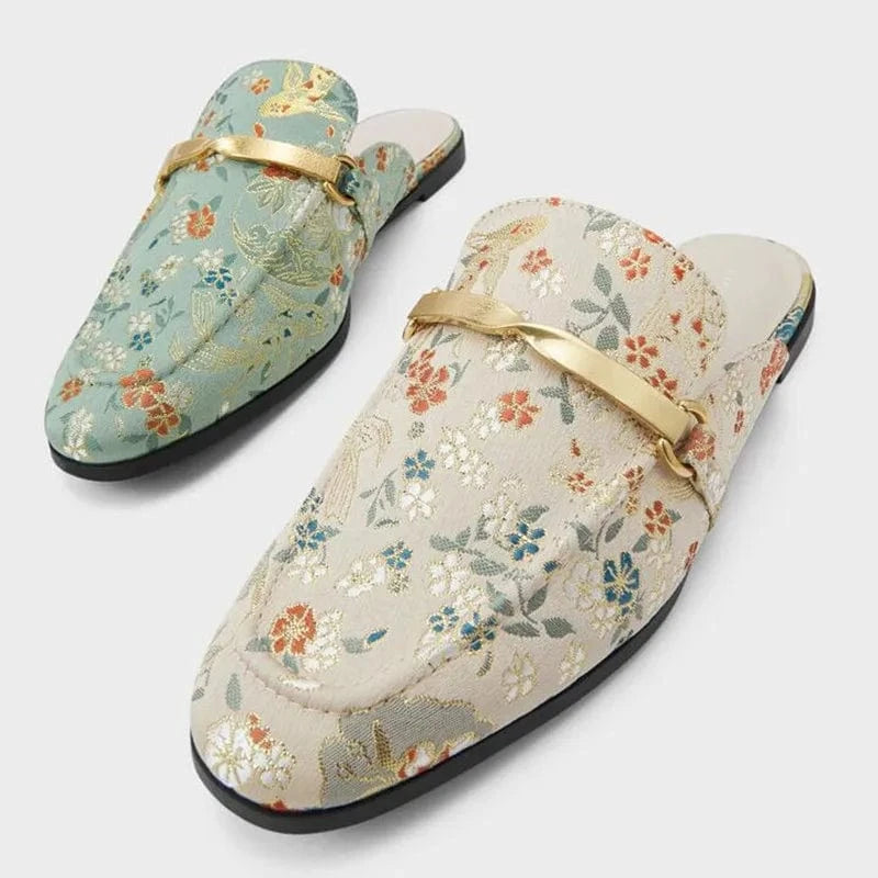 Logo Customization New Women Wrap-toe Slippers Ladies Embroidery Flower Flat Sandals Female Leisure Mule Shoes