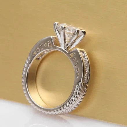 LUOTEEMI Luxury Princess Wedding Jewelry Platinum Plated Clear Zircon Women Fashion Jewellery Ladies Ring