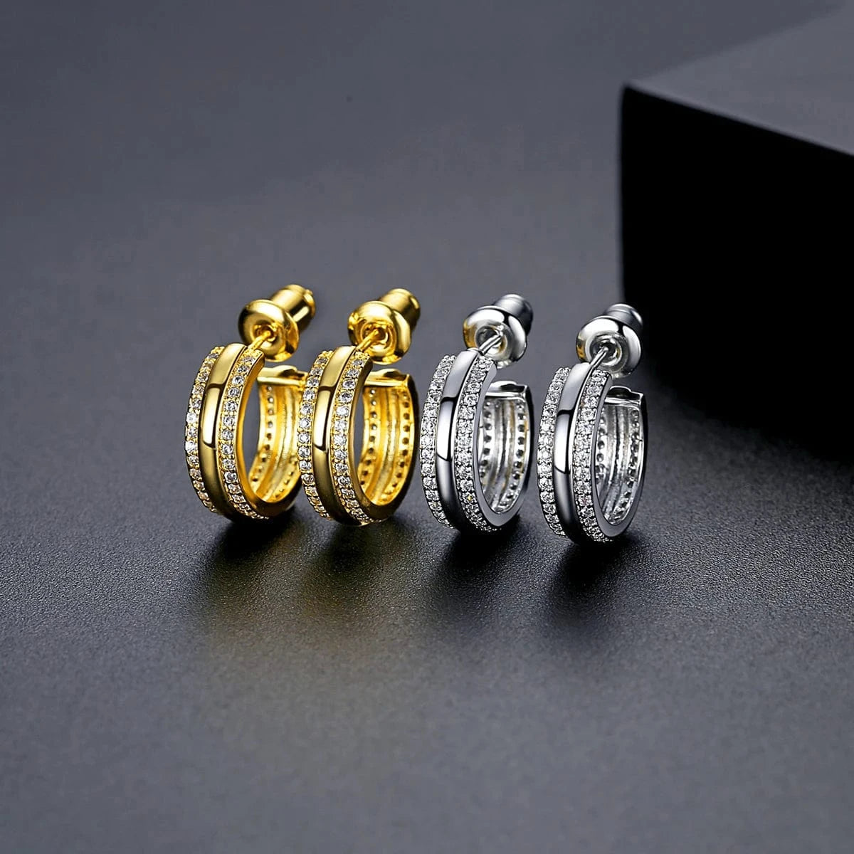 LUOTEEMI New Designer Brand Woman Earing Charm Korea Thin Hoop Classy Mini Claw Bright Earring Fashion