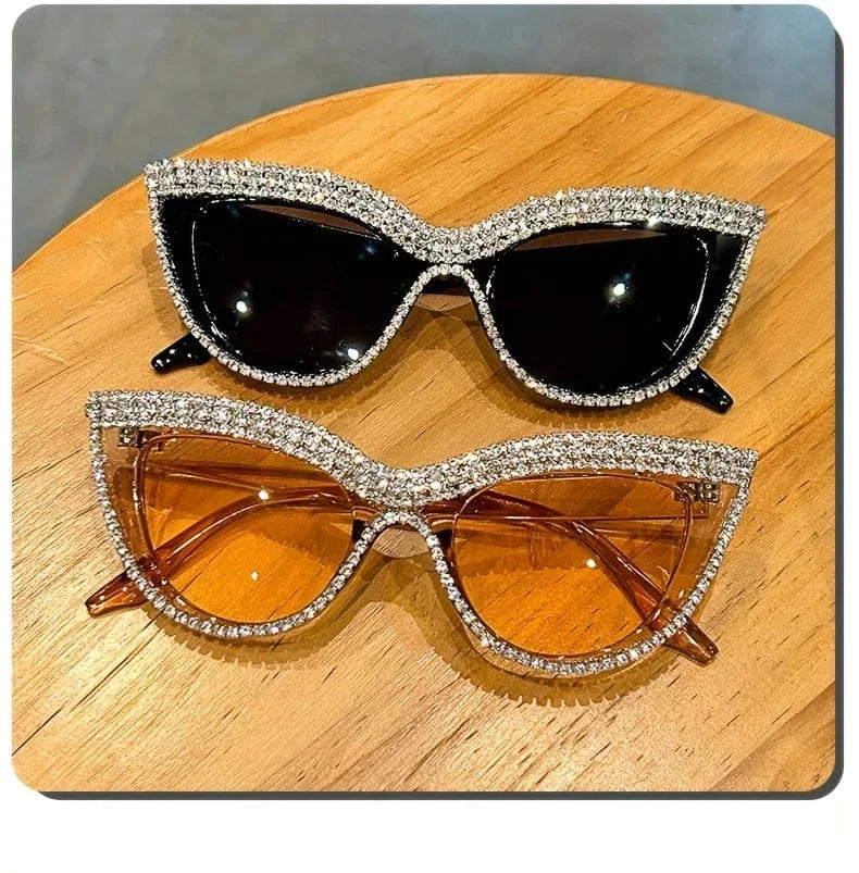 Luxury Cat Eye fashion fashion glasses for men and women glittering green stone club party favorite decorative glasses