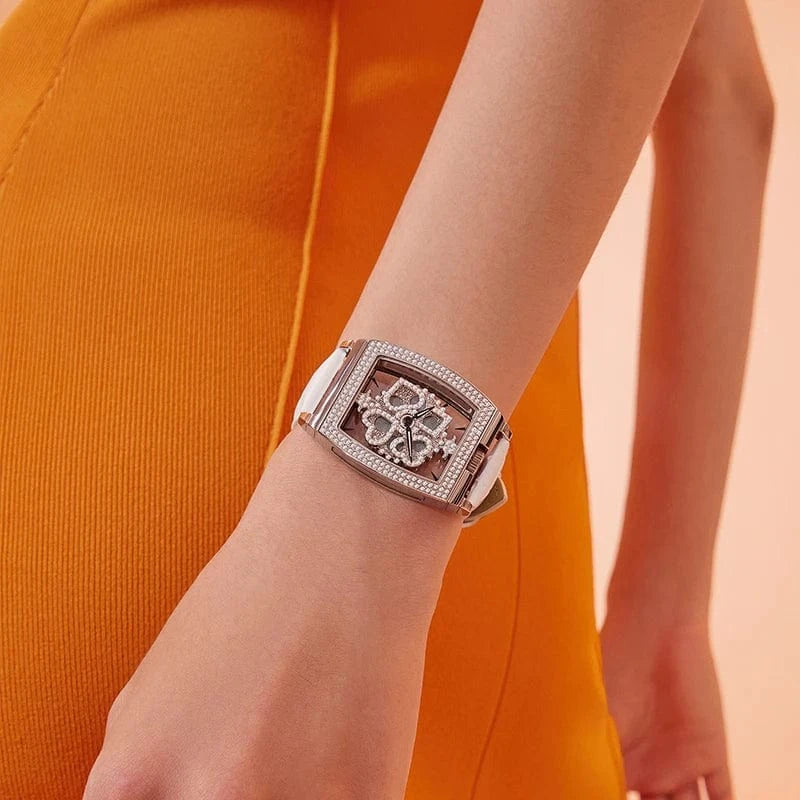 Luxury Davena Spin Snow Flower Women's Watch Japan Mov't Crystal Lady Hours Fine Fashion Real Leather Bracelet Girl's Gift Box