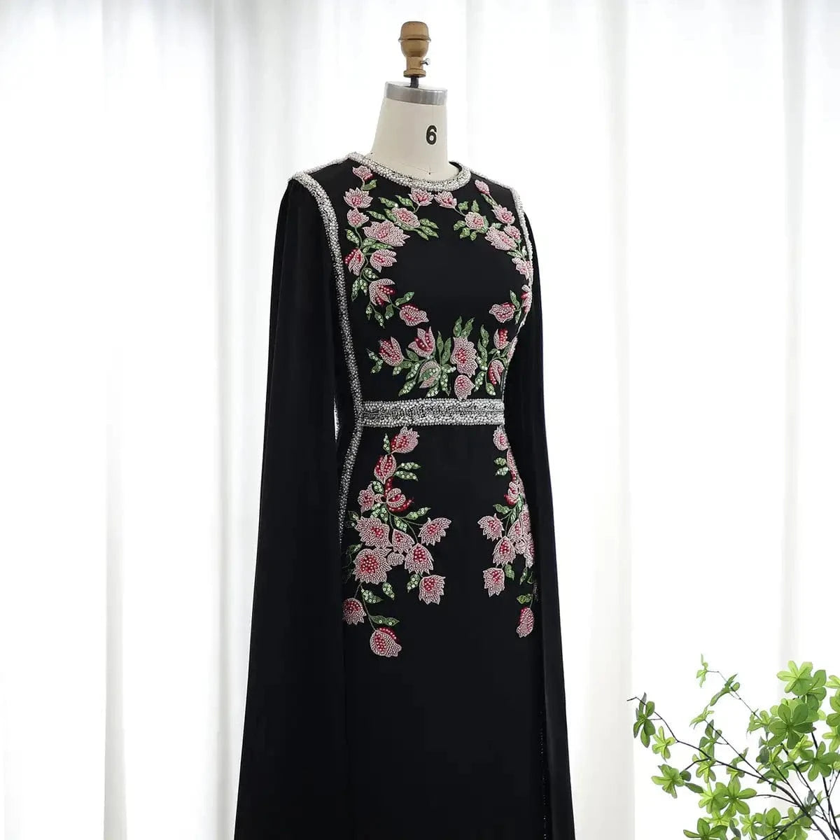 Luxury Embroidered Beaded Black Evening Dress With Cape Sleeves Dubai Women Wedding Party Gowns LSZ487
