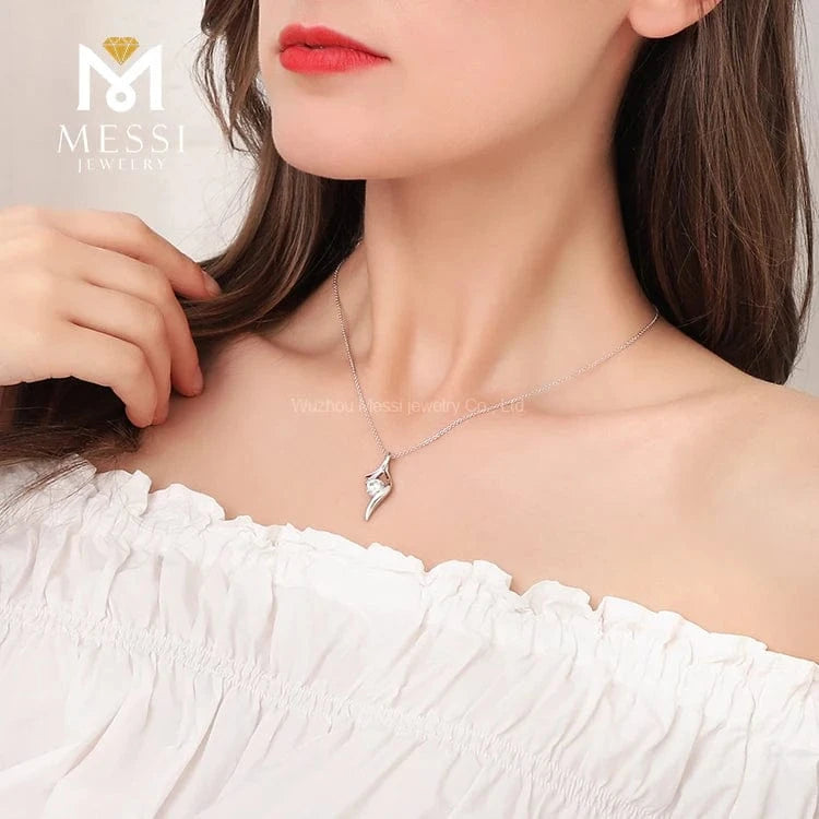 Messi Jewelry leaf shape classic design pendant necklace for woman 14k 18k white gold daily wear necklace jewelry