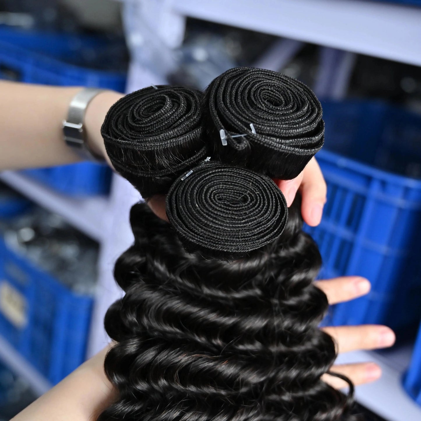 Natural color / 10 Inches Wholesale Deep Wave Hair Bundles Vendors Mink Brazilian Human Hair Bundles Cuticle Aligned Virgin Raw Hair