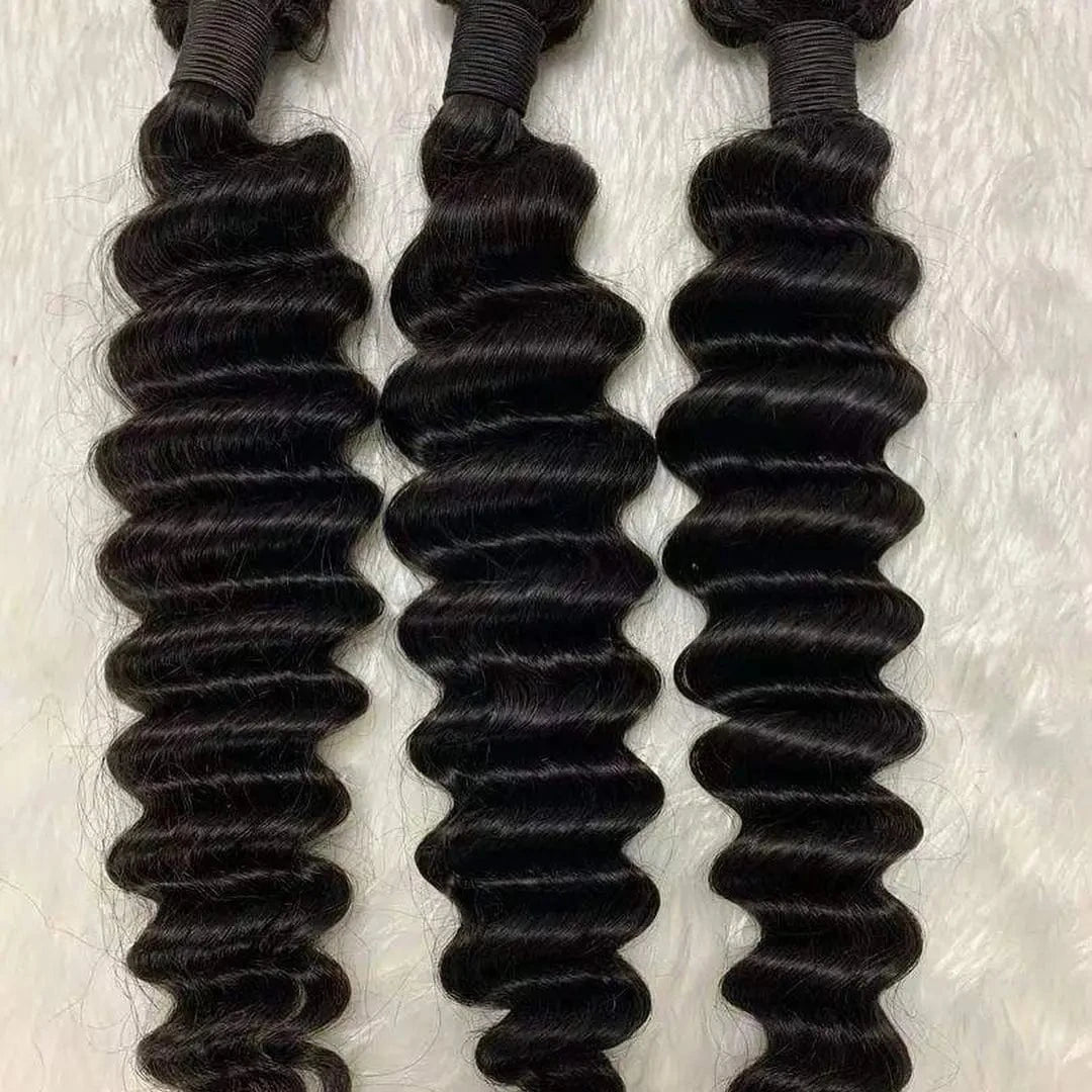 Natural color / 10 Inches Wholesale Deep Wave Hair Bundles Vendors Mink Brazilian Human Hair Bundles Cuticle Aligned Virgin Raw Hair