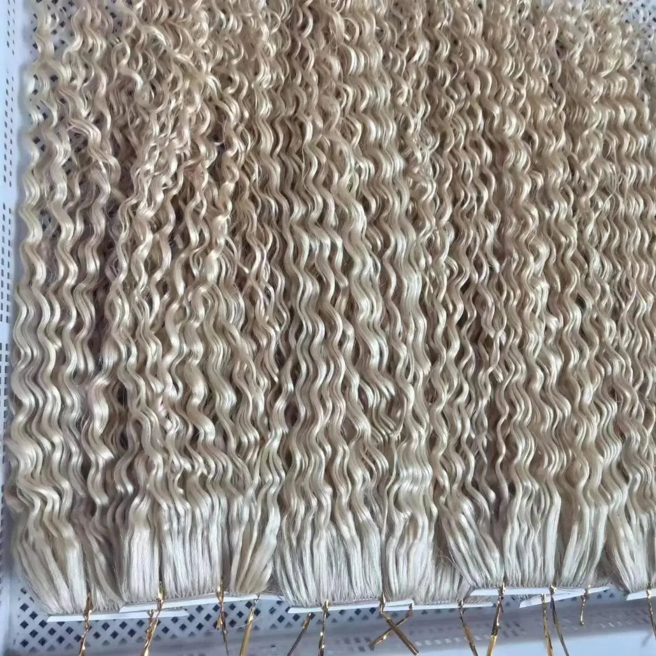 New Arrival 100% human virgin cuticle anglied feather line hair extension blonde color curly feather hair extension
