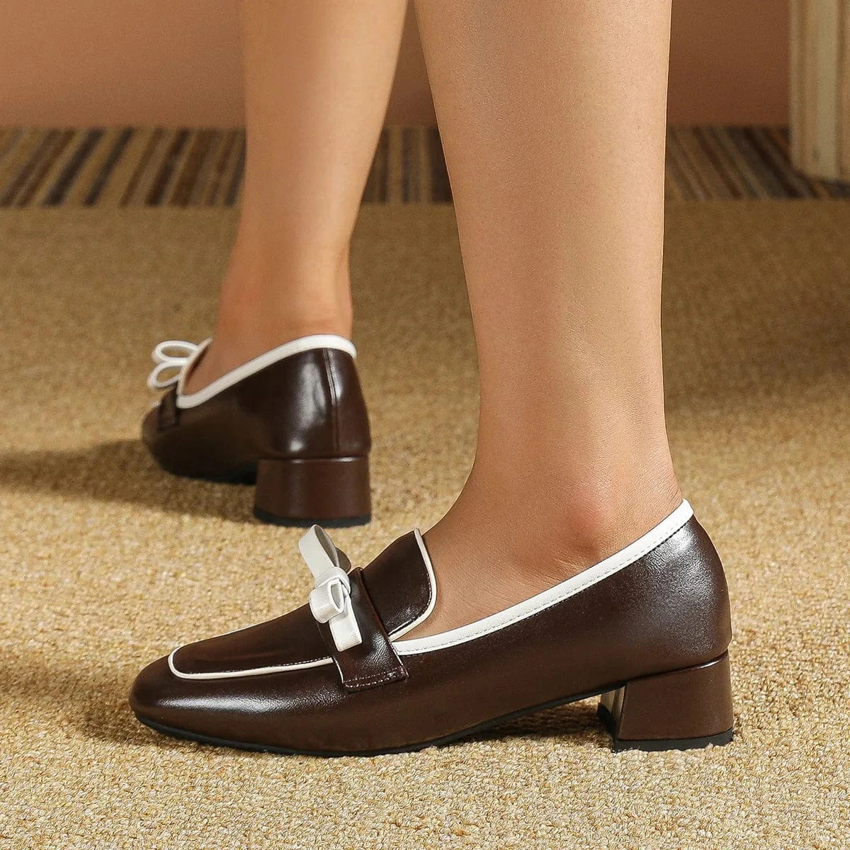 New design Custom Leather Shoes Loafers Women Retro 2023 New Italian Leather High Heels Shoes Slip On Bow Ladies High Heel Shoes