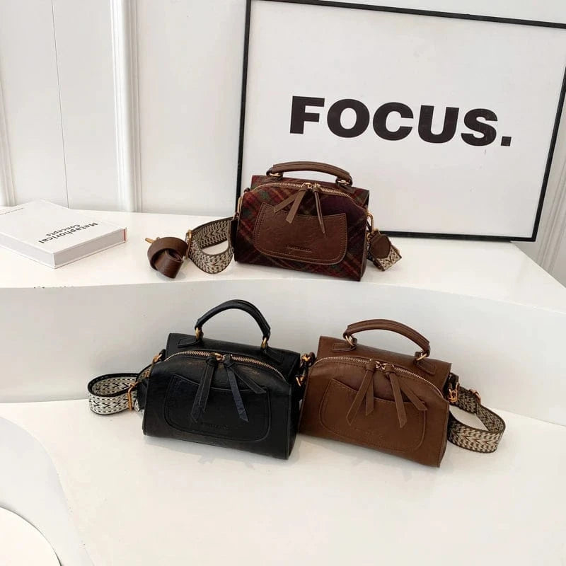 New fashion box Handbag 2024 girls Luxury handbag purse women's Trendy Design women Wide shoulder Strip bag