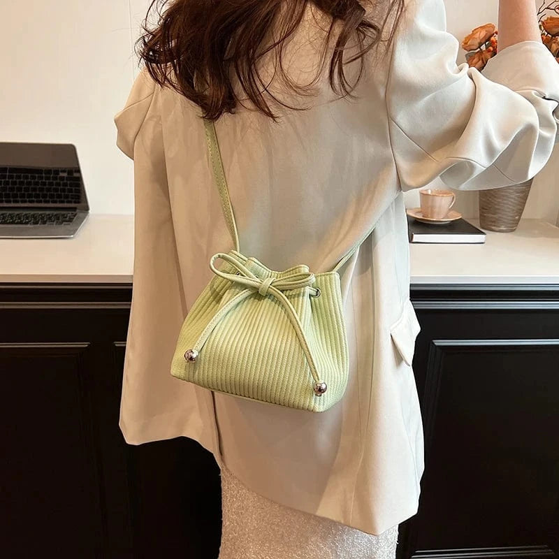 New fashion handbags 2024 Light Lady Pump Bucket Bags Lady Design Purses for women