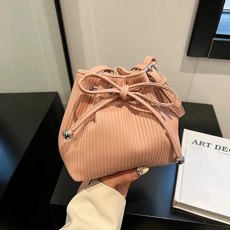 New fashion handbags 2024 Light Lady Pump Bucket Bags Lady Design Purses for women
