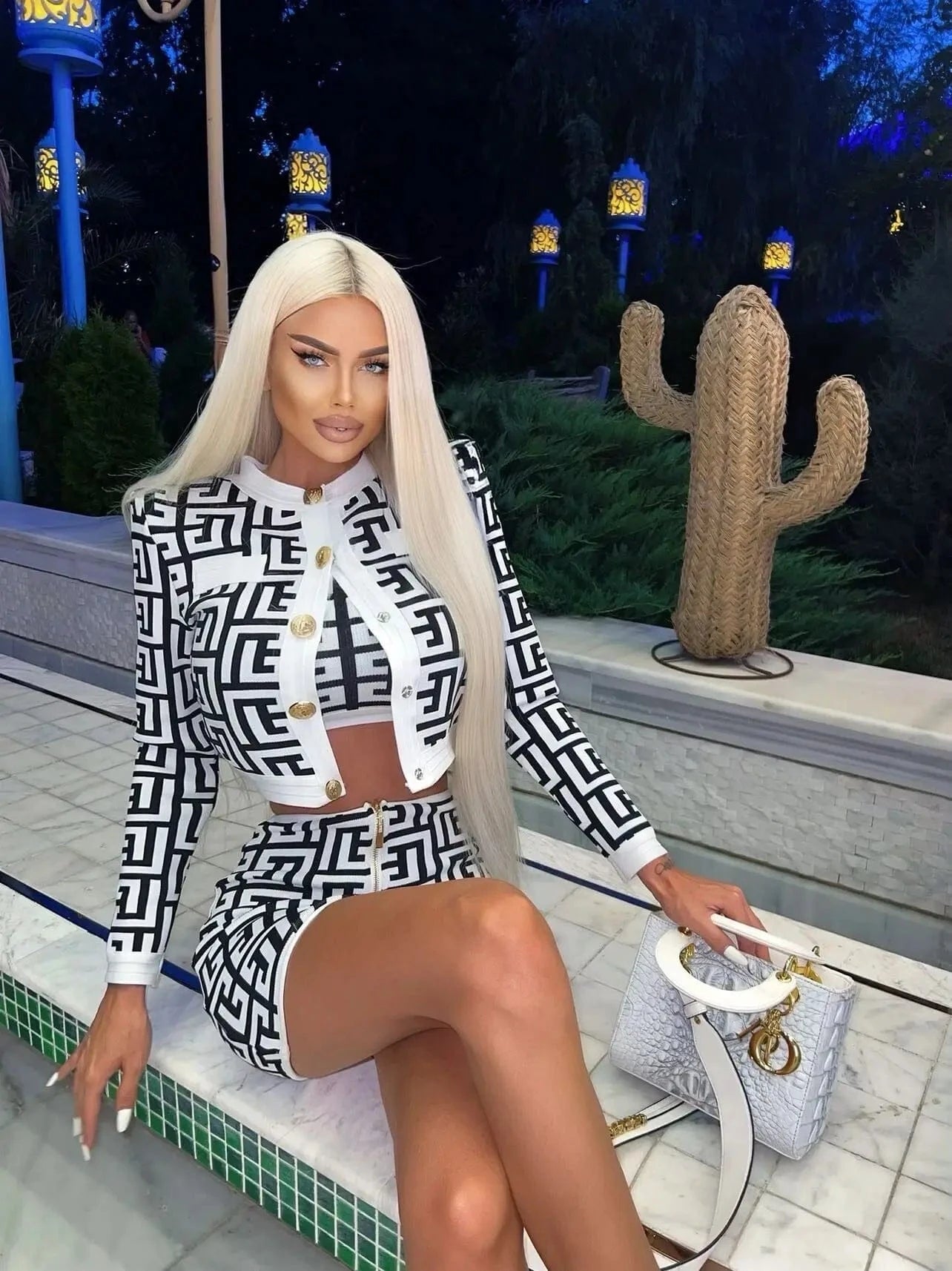 New Fashion Plaid long sleeve metal buckle white jacquard three piece suit Clothing Women