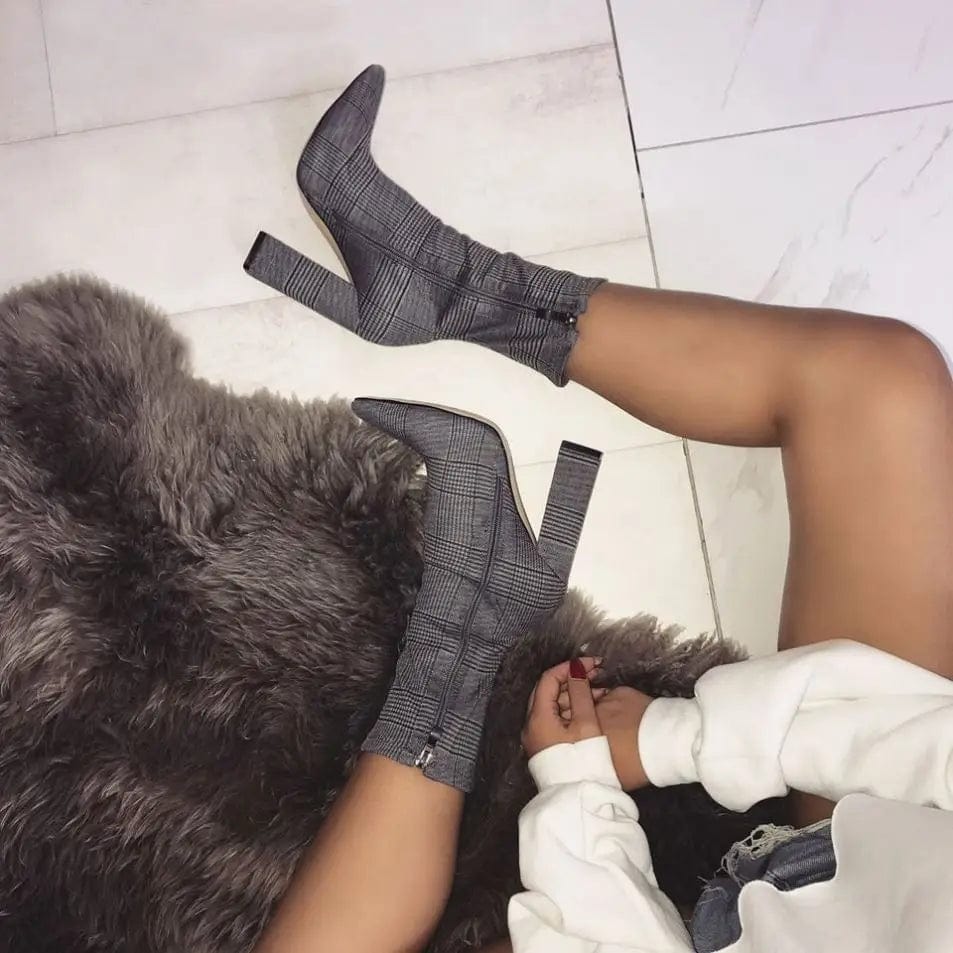 New model short Plaid boot square heel boots for women fancy heel ladies pointed toe boot shoes