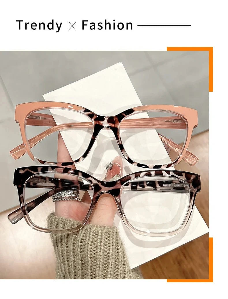 New retro classic square-framed reading glasses with gradient color matching, trendy and fashionable reading glasses