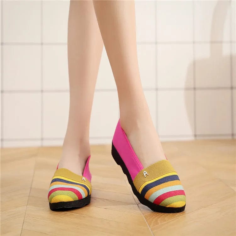 New spring and summer women the shallow mouth flat shoes casual soft bottem Old cloth shoes lady casual slip on loafers