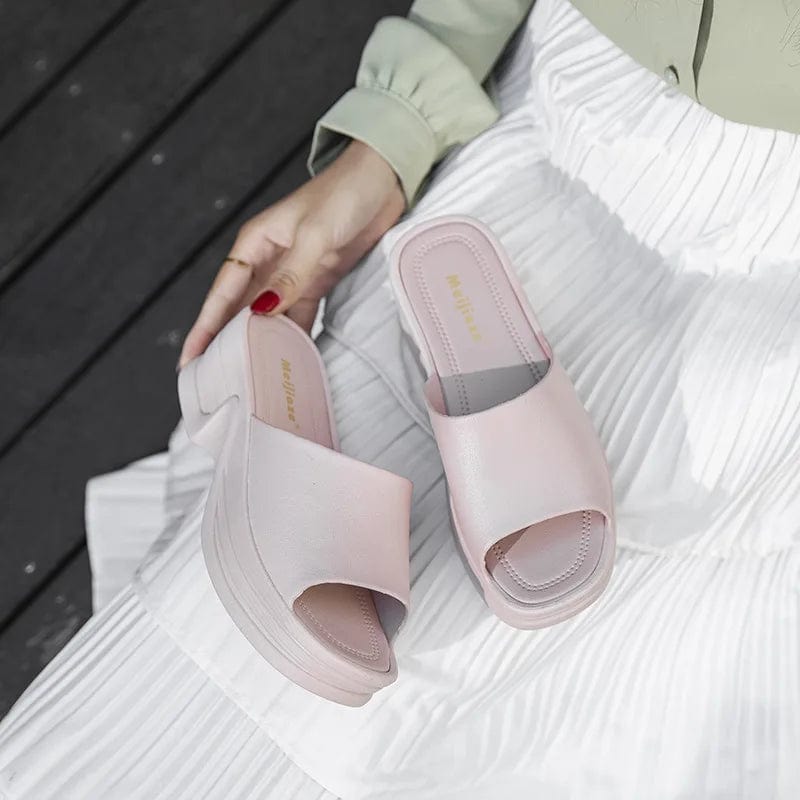 New Style Women Sandals Casual Sandal Flat Bottom Ladies Beach Shoes Slippers