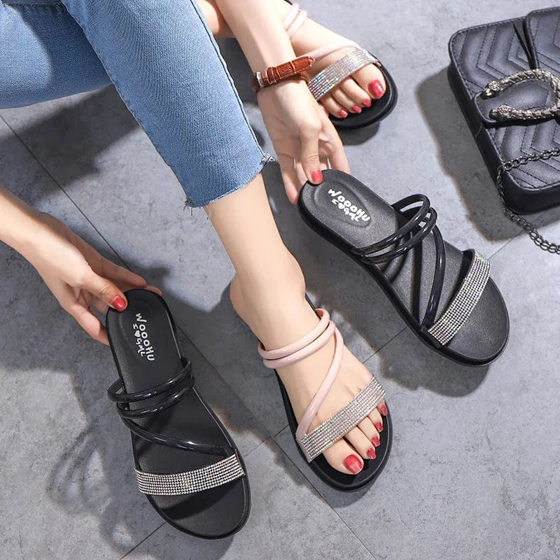 New summer Woman Shoes Fashion Casual Flat Rome Sandal adult Beach Shoes Lightweight Breathable Soft Non-slip Shoes