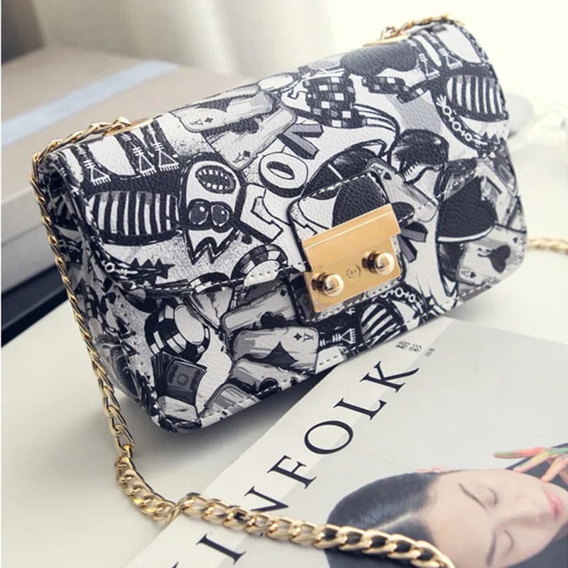New Women Bags Summer Graffiti Ladies designer handbags high quality chain mini bag women messenger bags for women Clutch
