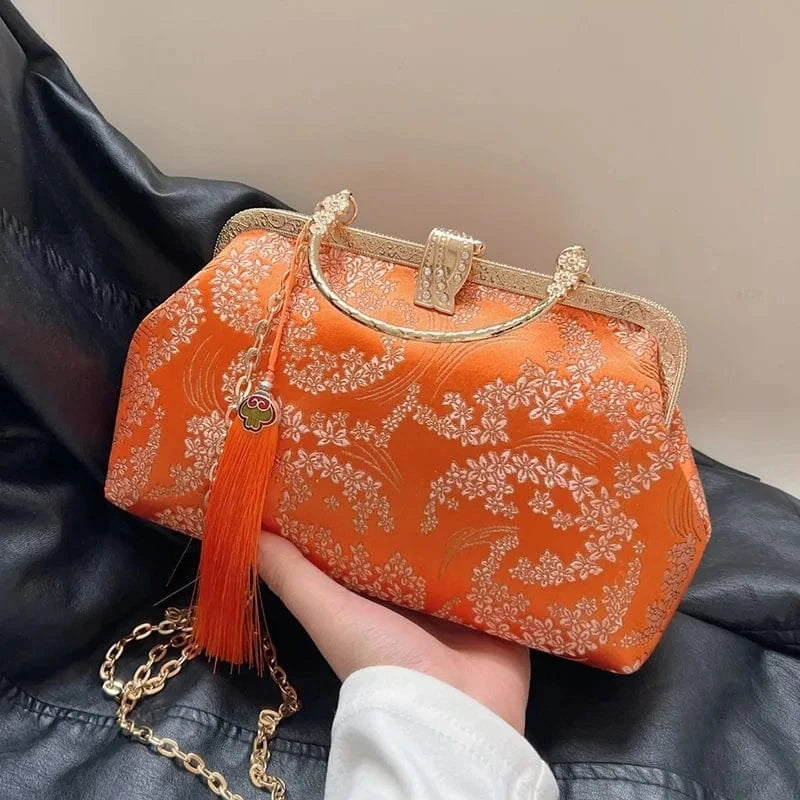 Orange 2024 New Luxury Women Evening Clutch Designer Lock Shell Clip Handmade Chain Shoulder Bags Crossbody Bags Tassel Fabric Handbags