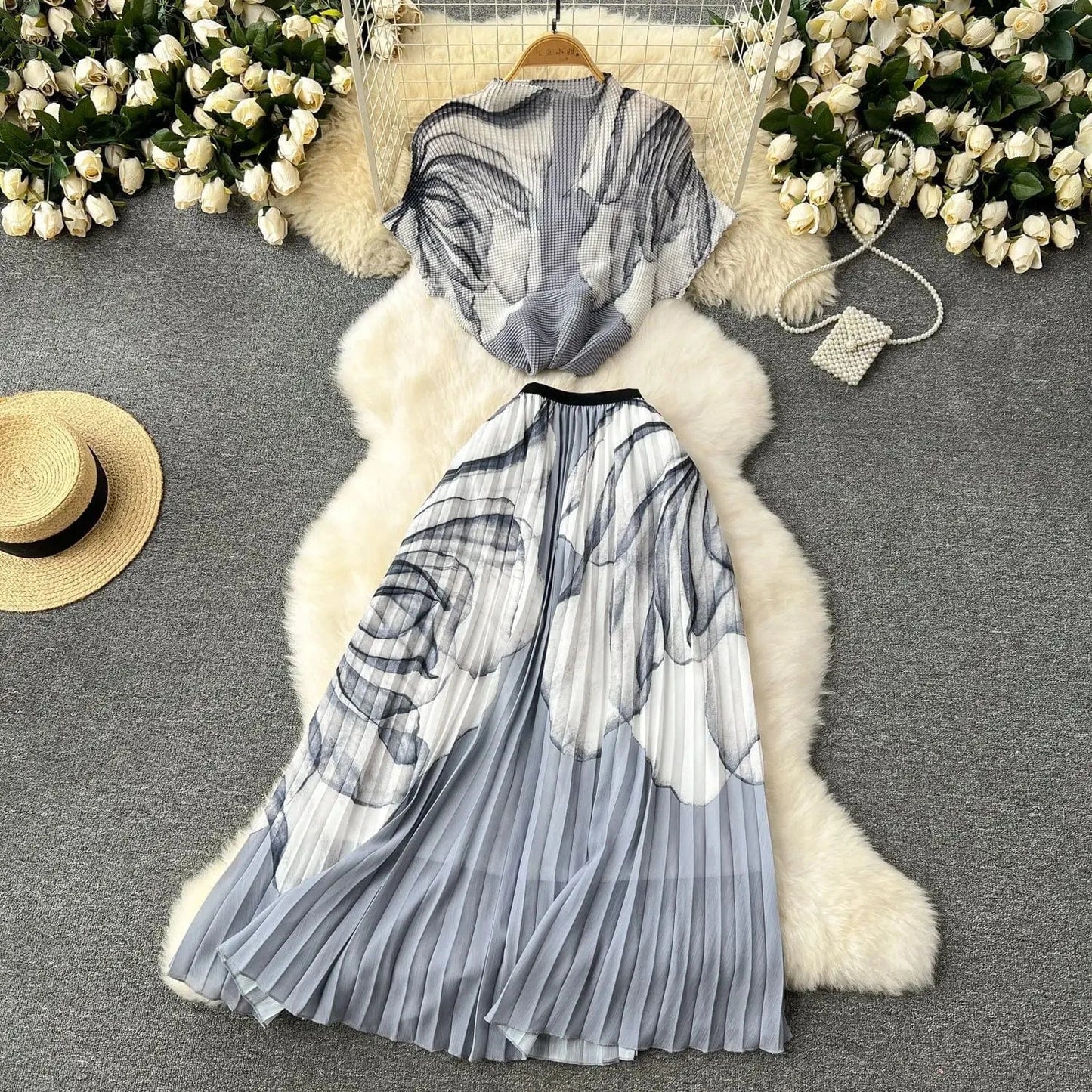 Picture 5 / One Size / CN Summer Contrast Color Miyake 2 Pieces Set Women's Short Sleeve High Stretch Pullover Shirt Top+Long Pleated Chiffon Skirt Suit