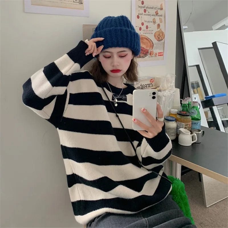 Plus Size / Black 2024 Spring New arrival fashionable women Crew neck Plus size stripe loose knitwear