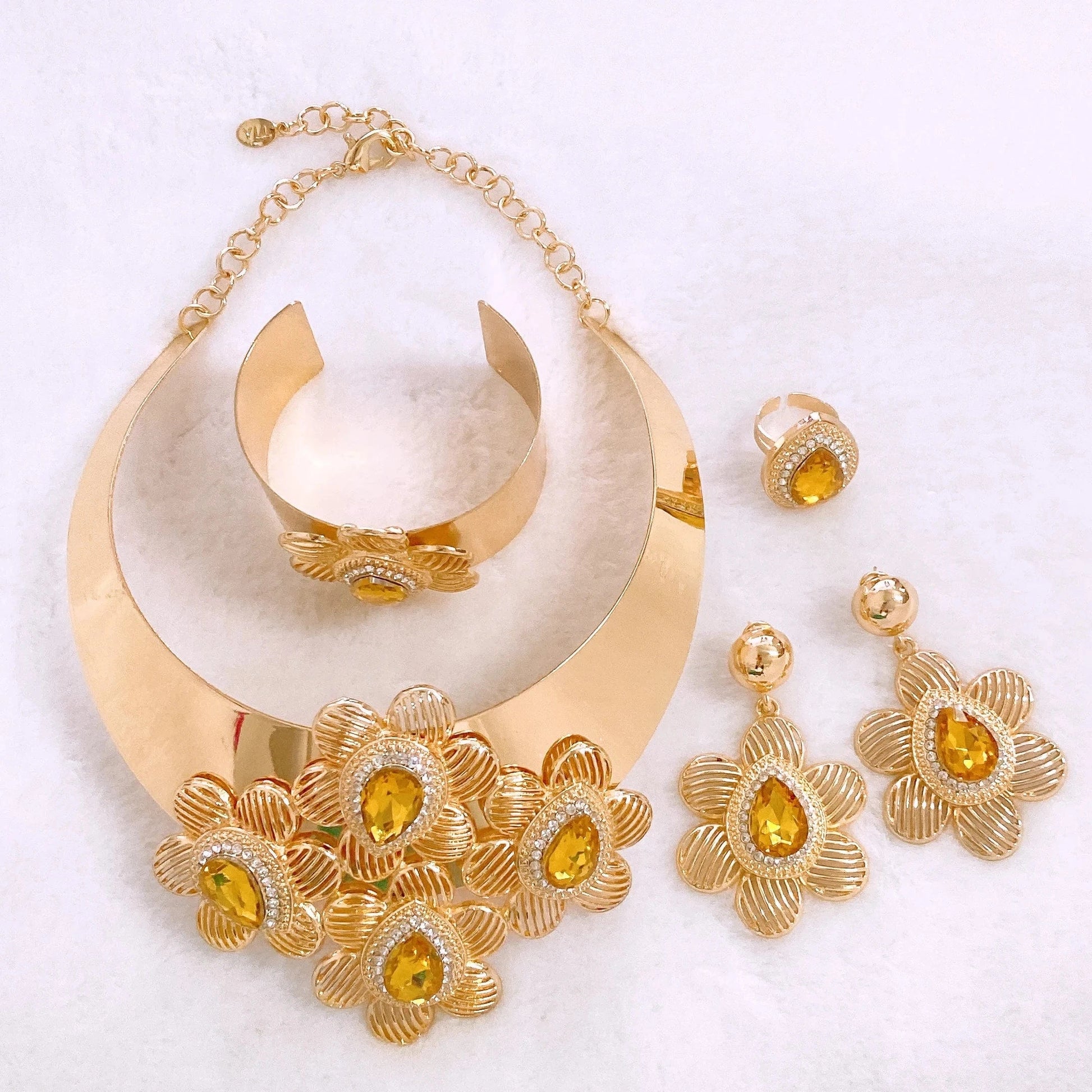 Popular Fashion Gold Plated Copper Dubai Brazilian Jewelry Set Latest Wedding Bridal Party Gift Birthday Factory Jewels