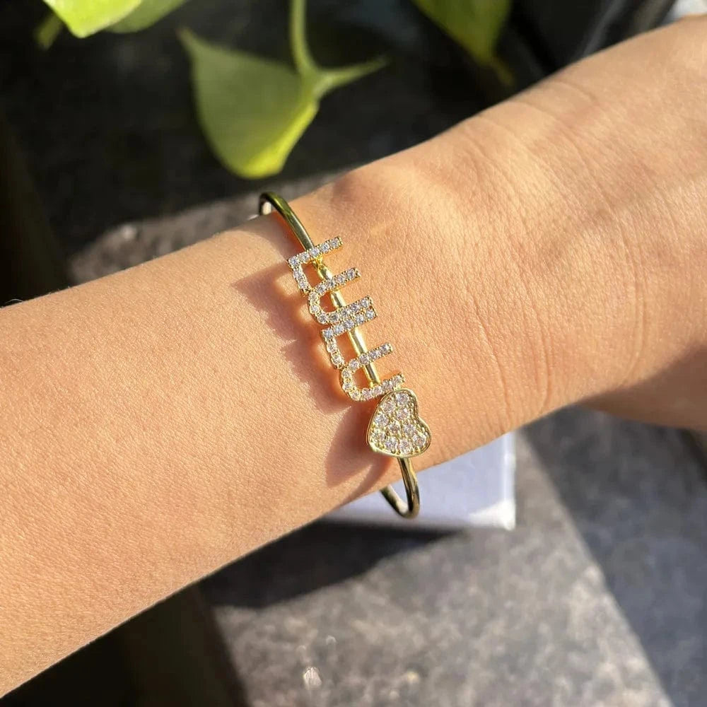 Qiuhan OEM 9mm Zircon Letter Pave Setting Copper Custom Name Bangle For Kid