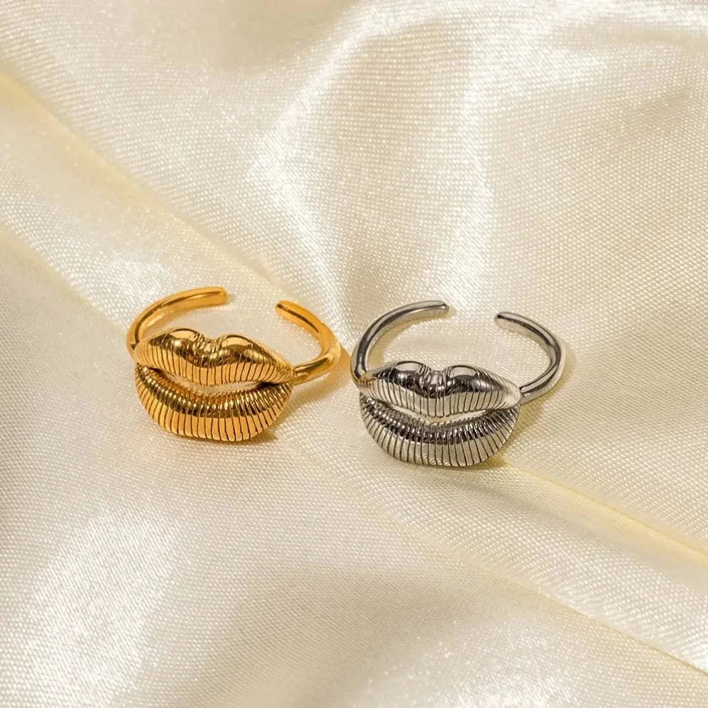 R1859 Chunky Jewelry 18K Gold Plated Lip Design Finger Rings Gift Stainless Steel Texture Lip Open Ring for Girls