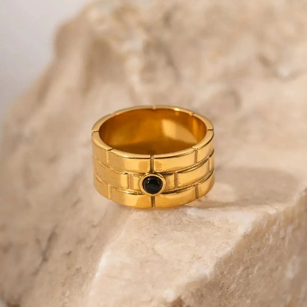 R1915 Wide Black Onyx Stone Ring 18k PVD Stainless Steel Texture Band Chunky Ring Gorgeous Gold For Women