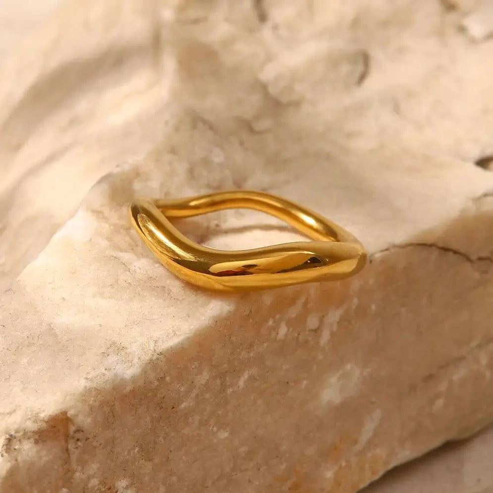 R2002 Arrival Jewelry Geometric 18K Gold Plated Stainless Steel Irregular Wavy Finger Ring for Girls