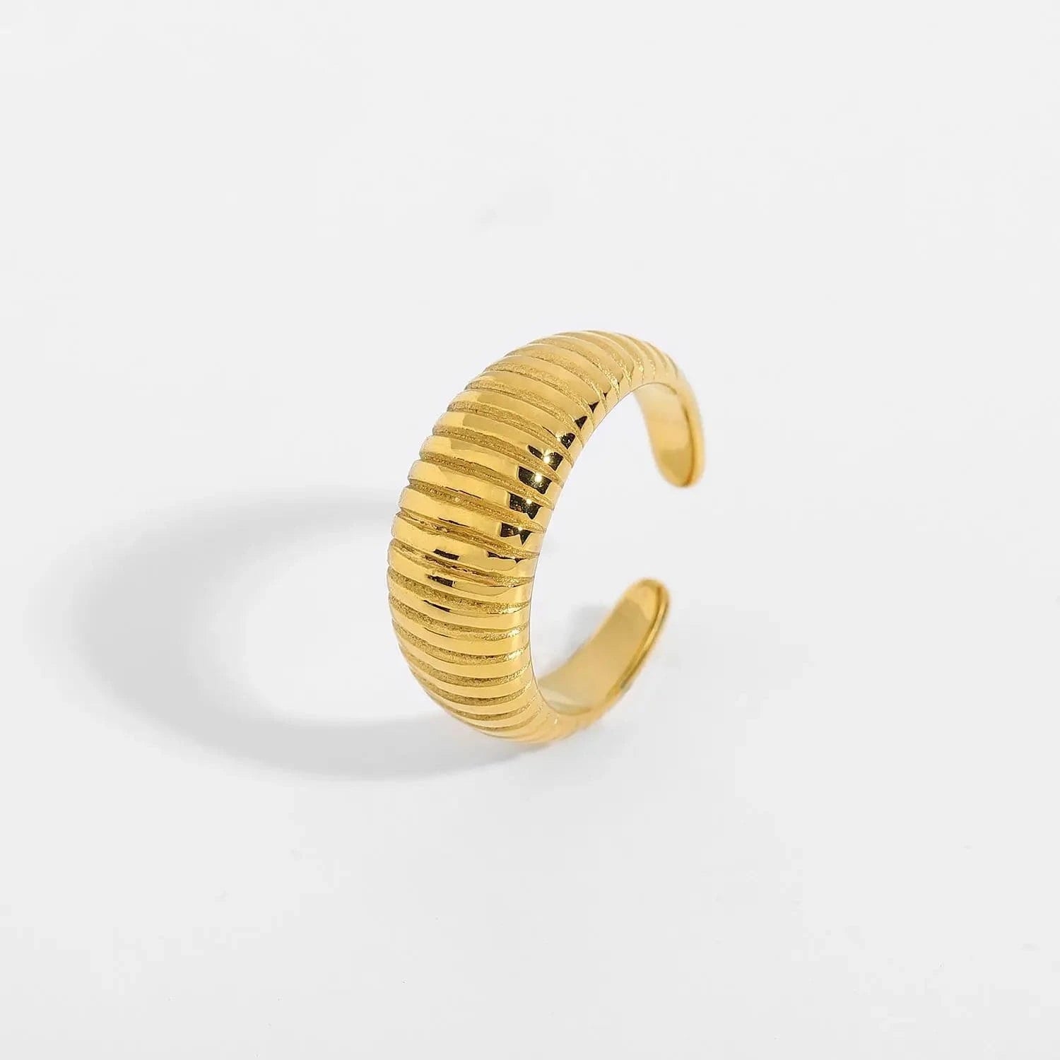 R2144 Waterproof 18K Gold IP Plating Croissant Finger Rings Stainless Steel Striped Chunky Ring for Women
