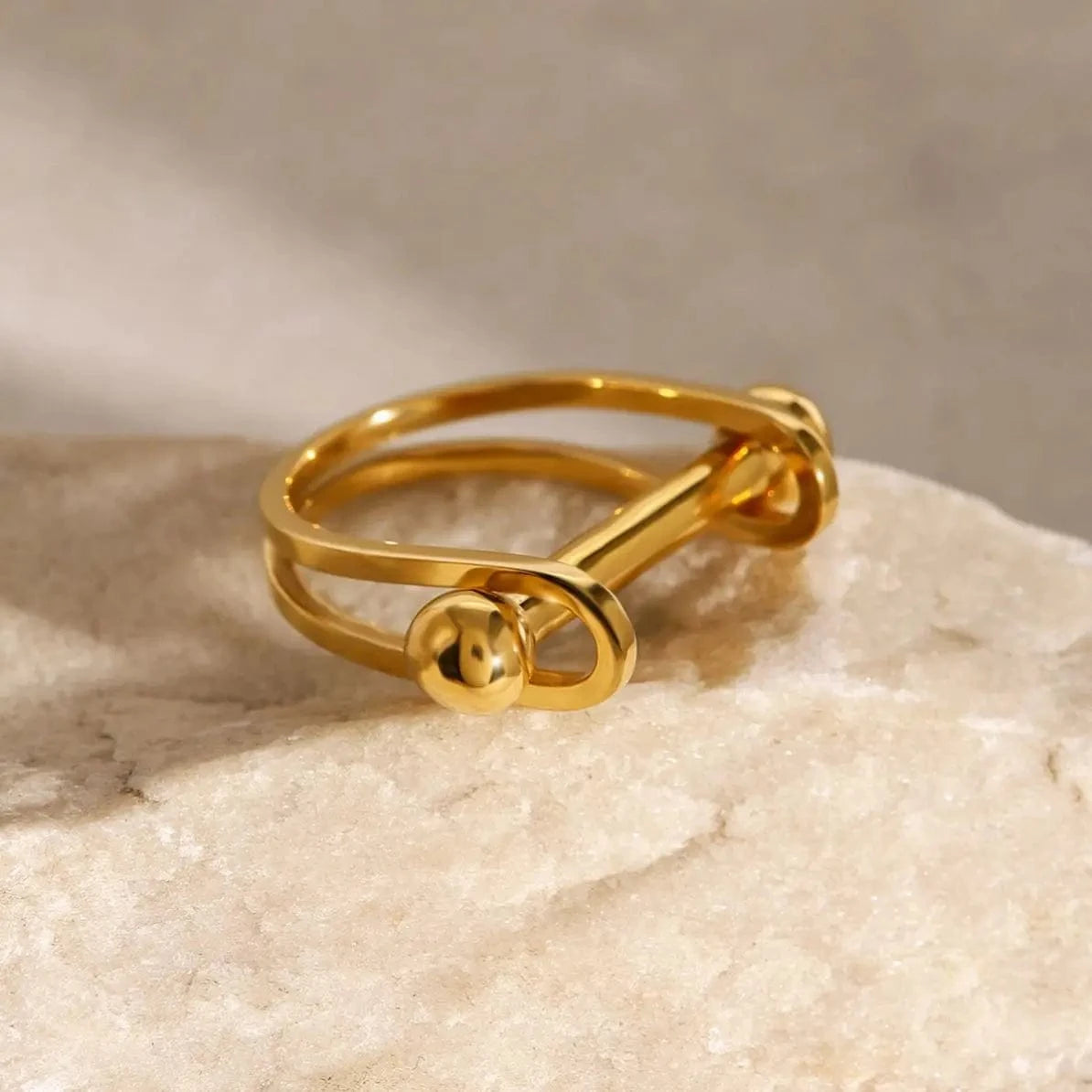 R2421 Dainty Fashion Jewelry Horseshoe Pearl Ring 18k Gold Stainless Steel Plastic Pearl Design Rings