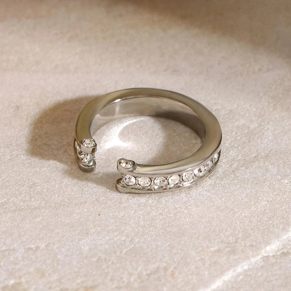 R2525 Simple Wedding Stainless Steel Rings 18K Gold Full Rhinestone Open Rings For Women