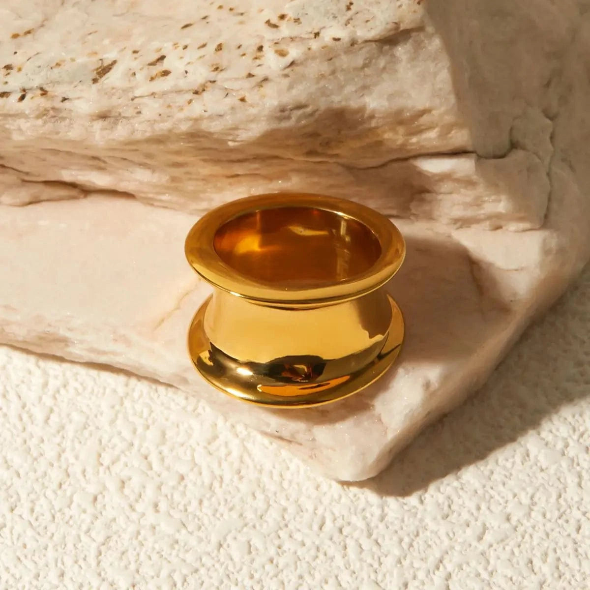 R2680 Waterproof 18K Gold Plated Wide Rings Stainless Steel Smooth Cylinder Finger Ring for Girls Over Size