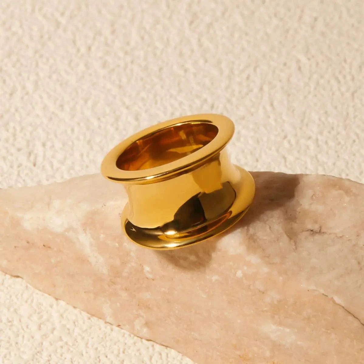 R2680 Waterproof 18K Gold Plated Wide Rings Stainless Steel Smooth Cylinder Finger Ring for Girls Over Size
