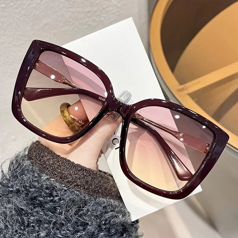 Red 1pc Women's Large Square Frame Fashion Sunglasses - Stylish Gradient Purple Lens with Tortoiseshell Pattern