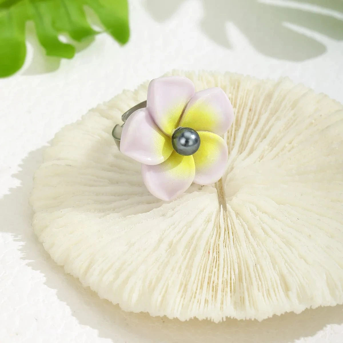 Resizable / HEX575-4 PURPLE hawaii jewelry stainless steel base  plumeria flower shell  Pearl Rings women flexible ring