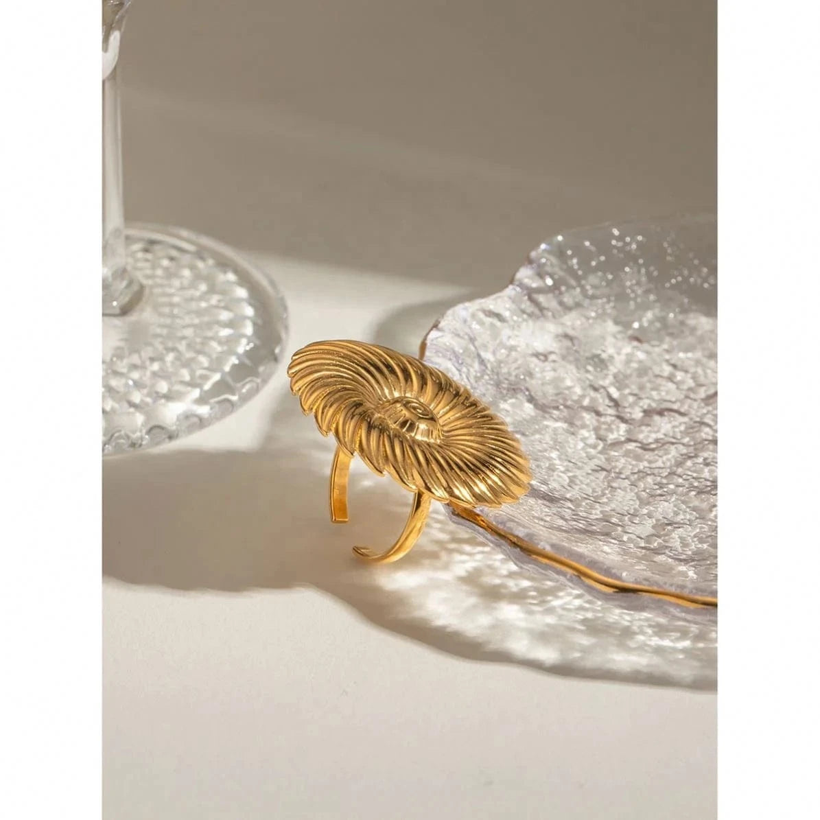 Resizable / minimalist / R2501 R2501 Designer Jewelry 18K Gold Stainless Steel Rings Women Round Thread Big Flower Open Rings