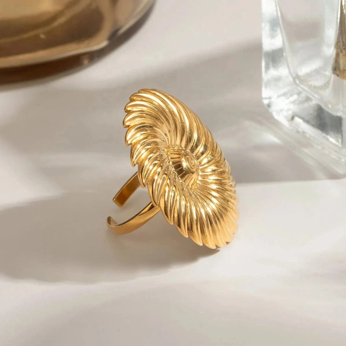 Resizable / minimalist / R2501 R2501 Designer Jewelry 18K Gold Stainless Steel Rings Women Round Thread Big Flower Open Rings