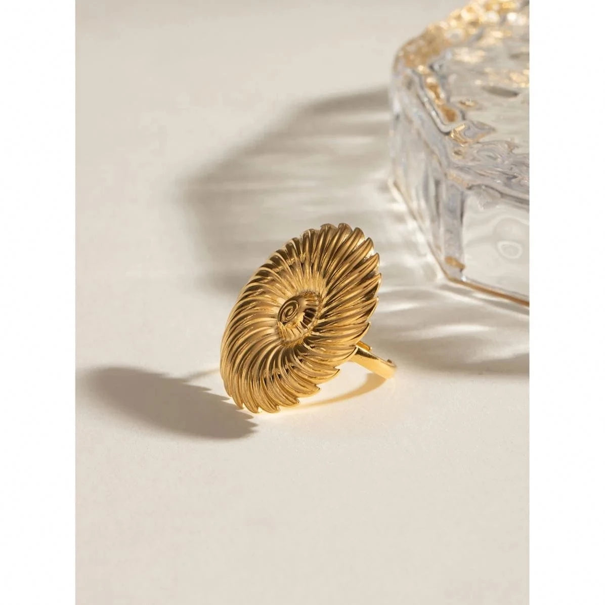 Resizable / minimalist / R2501 R2501 Designer Jewelry 18K Gold Stainless Steel Rings Women Round Thread Big Flower Open Rings