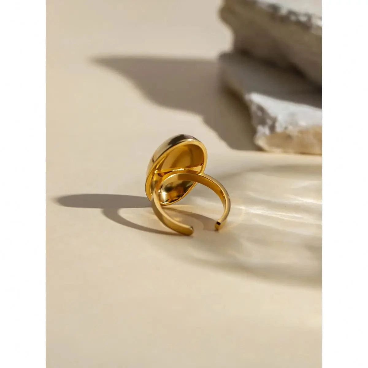 Resizable / minimalist / R2630 R2630 Minimalist Glossy Surface Stainless Steel Rings 18K Gold Plated Oval Polished Open Rings For Women
