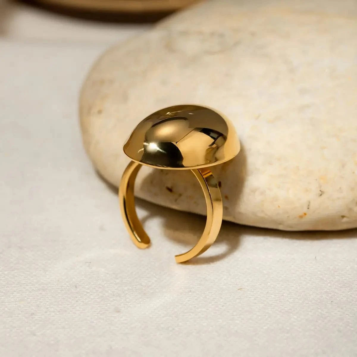 Resizable / minimalist / R2630 R2630 Minimalist Glossy Surface Stainless Steel Rings 18K Gold Plated Oval Polished Open Rings For Women