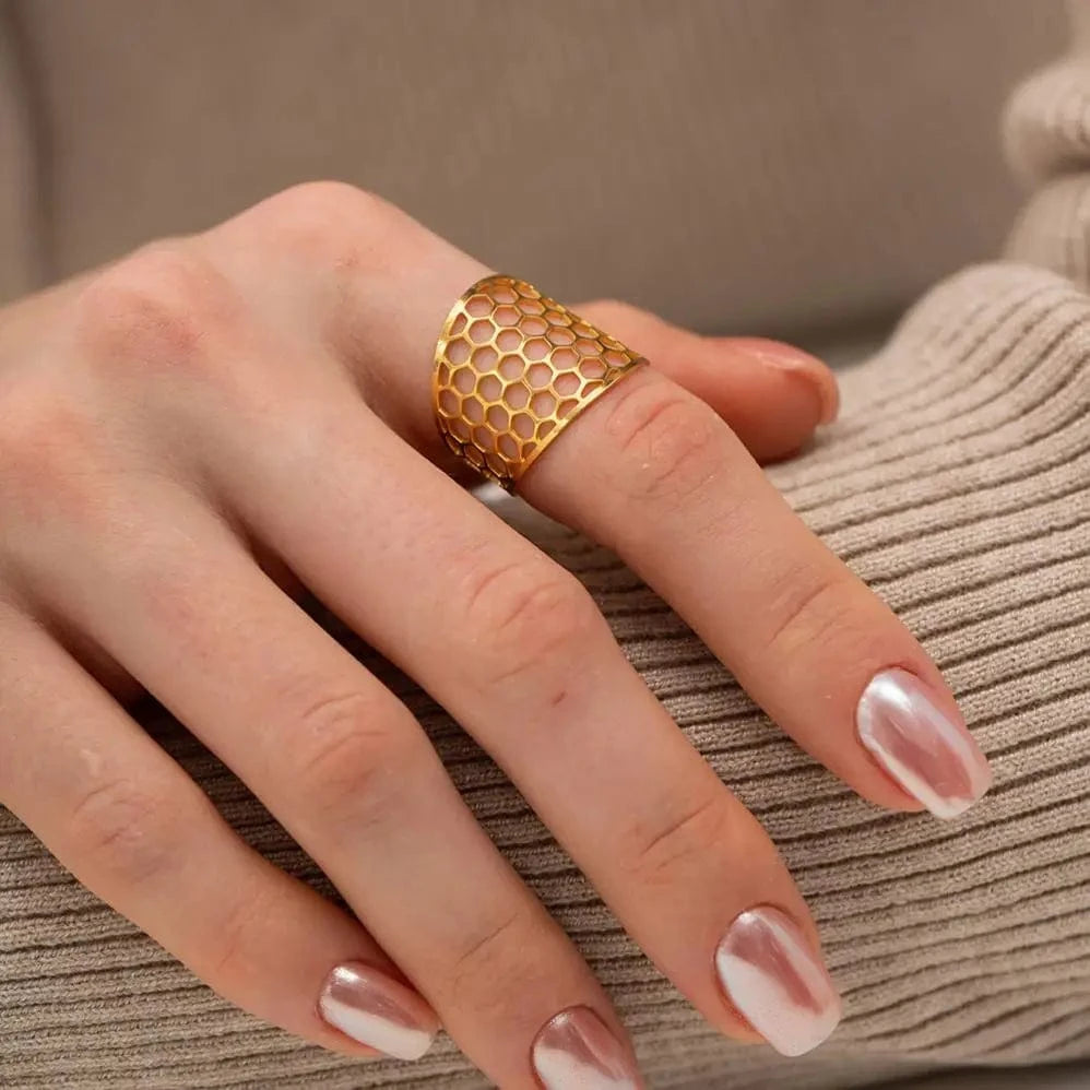 Resizable / Trendy / R1978 R1978 Arrival 18K Gold Plated Stone Finger Ring Stainless Steel filigree Open Ring for girls