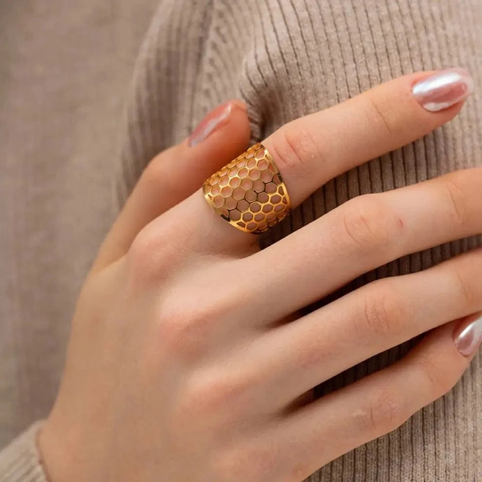 Resizable / Trendy / R1978 R1978 Arrival 18K Gold Plated Stone Finger Ring Stainless Steel filigree Open Ring for girls
