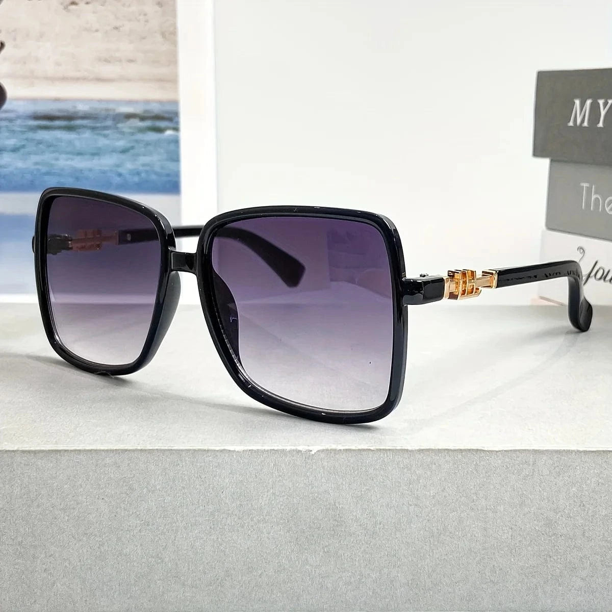 Retro 1970s Oversized Square Fashion Glasses - Blue & Pink Gradient Lenses, Metal Frame Unisex Fashion Glasses for Women