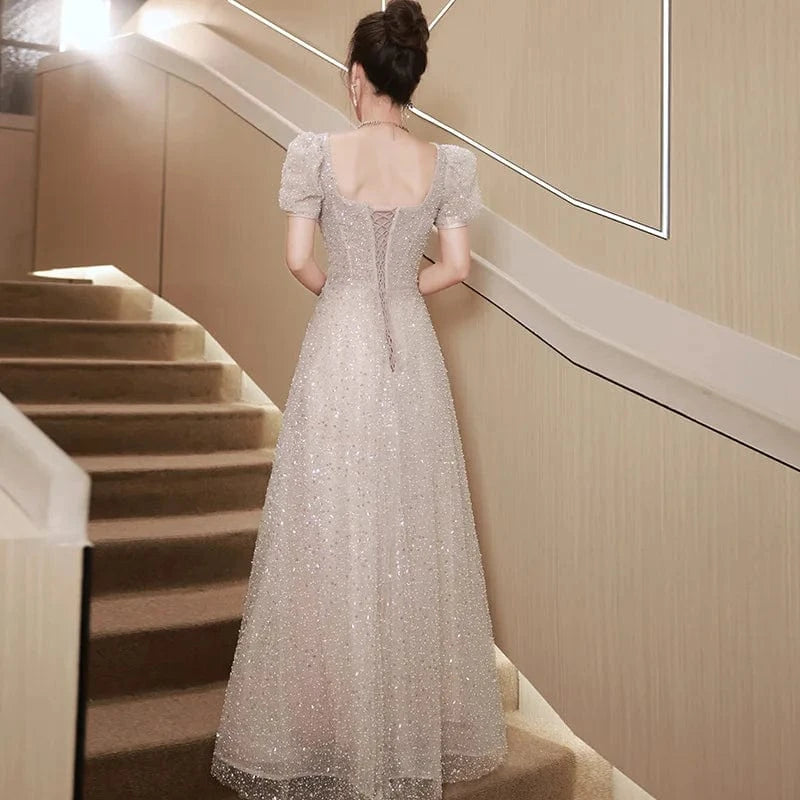 S1510T 2024 Elegant Royal Bridal Gown High-Level Sense Host Classic Lace Decoration Pattern Long Skirt Half Wrap Chapel Train