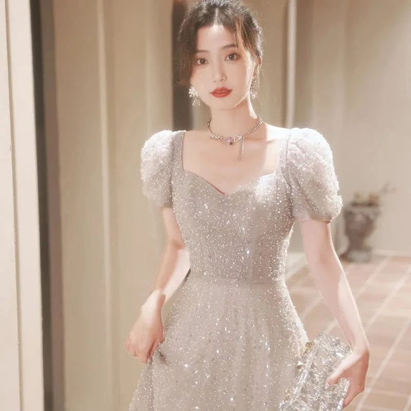 S1510T 2024 Elegant Royal Bridal Gown High-Level Sense Host Classic Lace Decoration Pattern Long Skirt Half Wrap Chapel Train