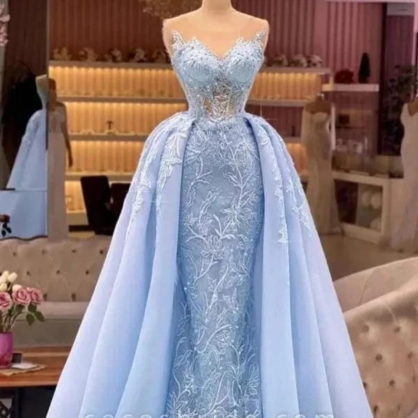 S8919F 2024 New Elegant Royal-Style Bridal Gown Customizable White with Lace Appliques for Spring Season Sexy Wedding Dress