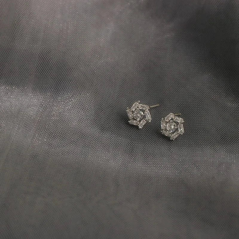 S925 Sterling Silver Color Round Cute Bling Zircon Stone Stud Earrings for Women Fashion Jewelry New Korean Earrings
