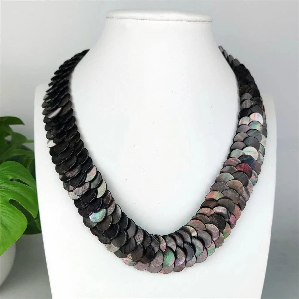 shell necklace / 16inches / Black Trendy Hawaiian Jewelry Real Sea Shell Craved Mother Of Pearl Beads Necklace High Quality Unique Shell Choker Clavicle For Girl