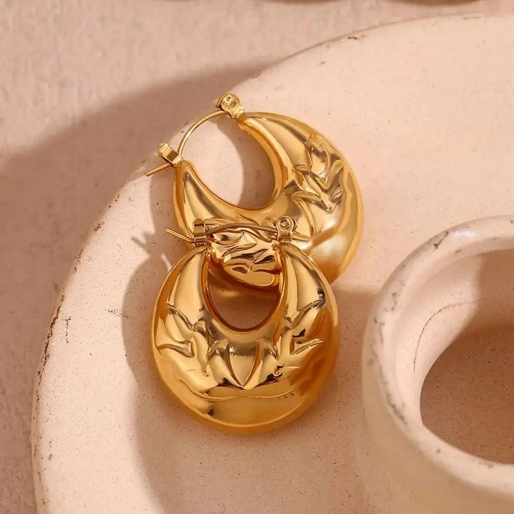 Spring 2024 Fashion Fresh Water Pearl Earrings Set Gold Plated Zircon Jewelry Stainless Steel Earring Set